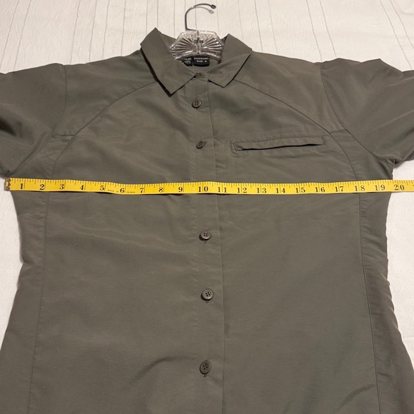 Mountain Hardwear Canyon Long Sleeve Green Botton Down - Picture 5 of 6